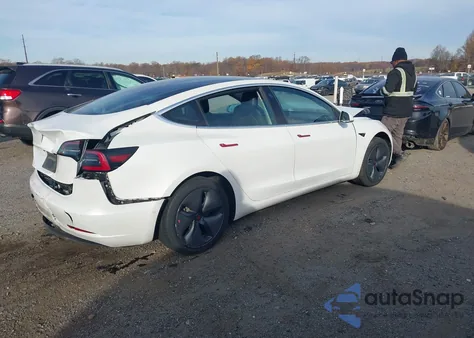 2020 Tesla Model 3 Standard Range Plus Rear-Wheel Drive/Standard Range Rear-Wheel Drive из США, поврежденный, VIN 5YJ3E1EA3LF612799